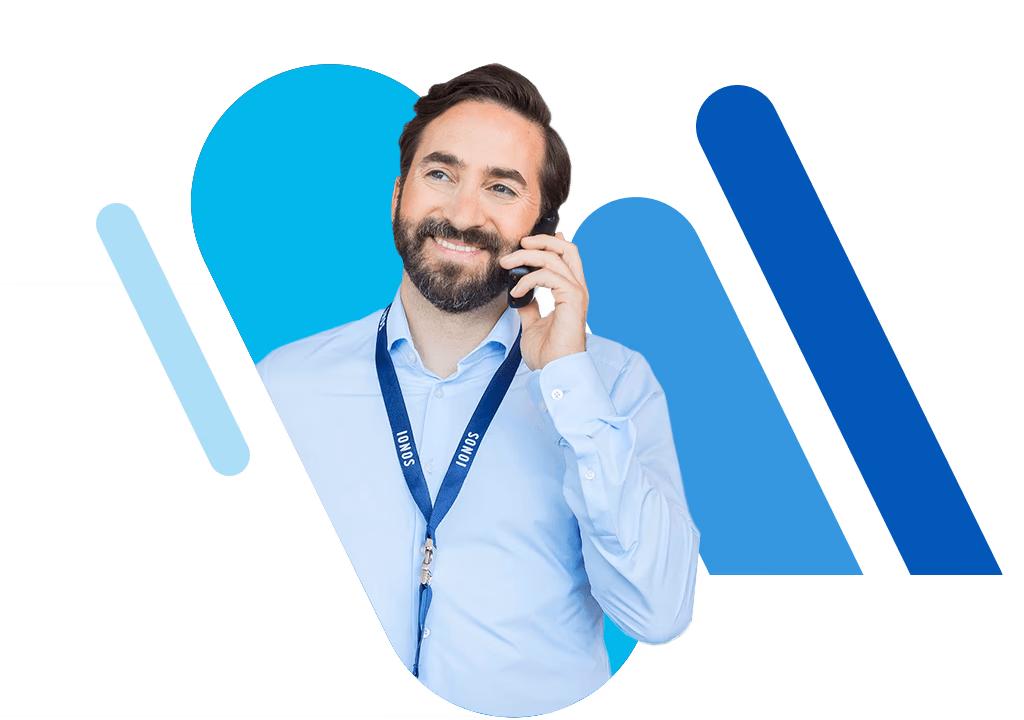 personal consultant with gold winner award